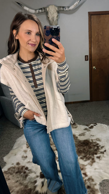 Fleece Contrast Vest