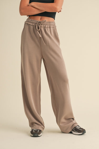 Air Scuba Wide Leg Sweatpants