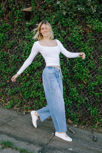 Elastic Waistband Barrel Jeans