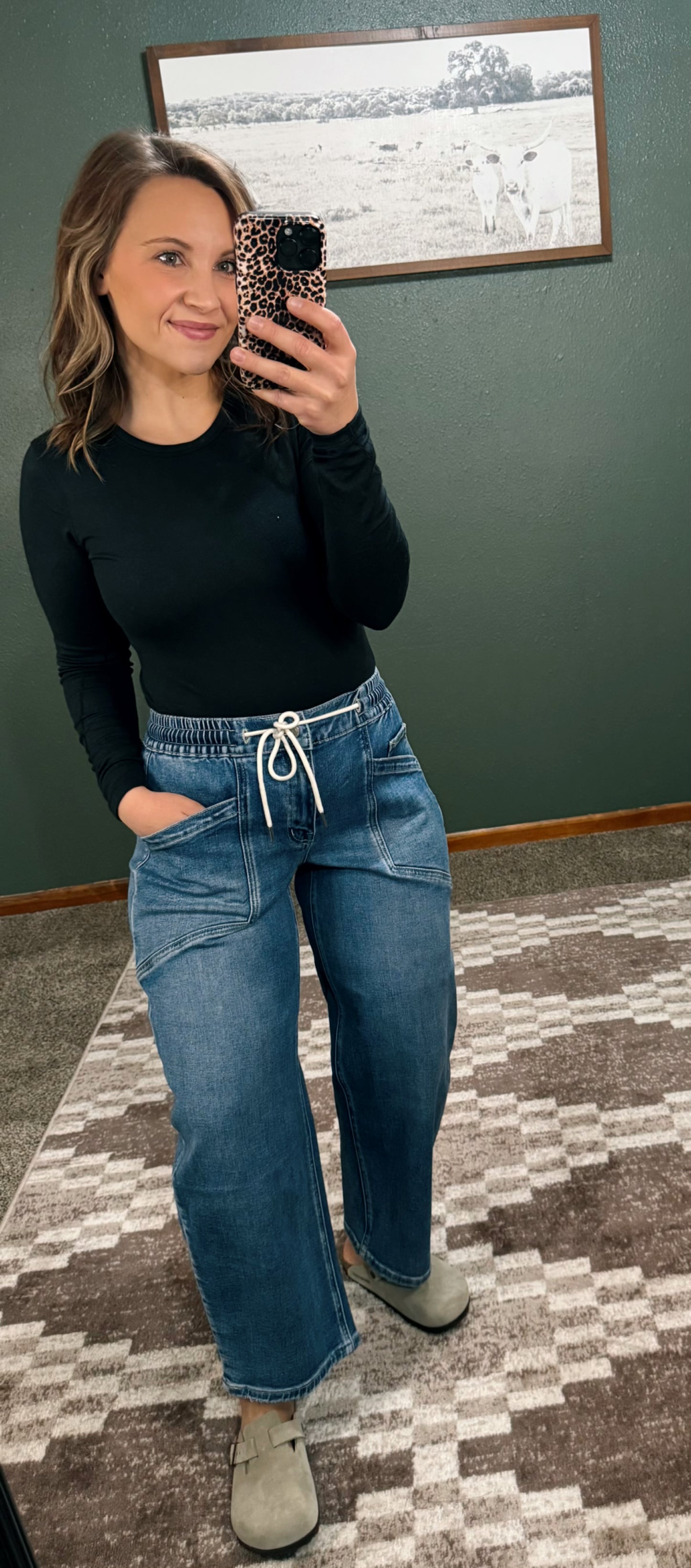 Elastic Waistband Barrel Jeans