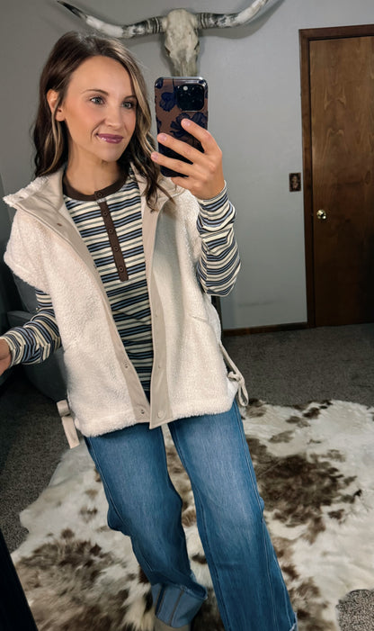 Fleece Contrast Vest