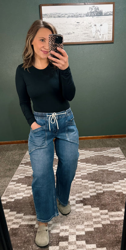 Elastic Waistband Barrel Jeans